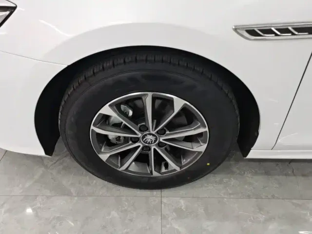 BYD Qin PLUS — Фото автомобиля 24