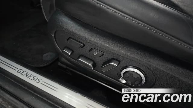 Genesis GV60 — Фото автомобиля 27