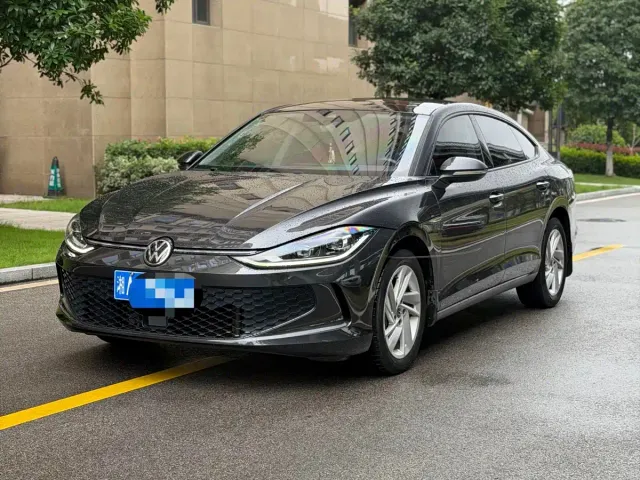 Фотография автомобиля — Volkswagen Lamando