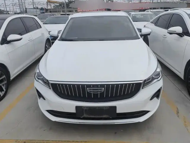 Geely Emgrand — Фото автомобиля 2