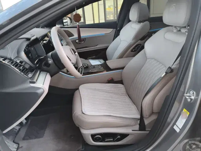 BYD Han — Фото автомобиля 16