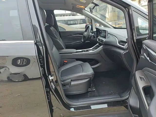 Maxus G50 — Фото автомобиля 24