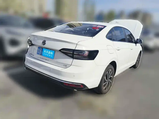 Volkswagen Lavida — Фото автомобиля 5