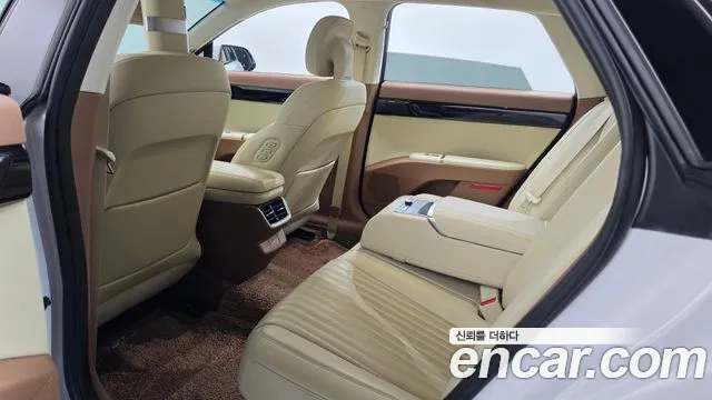 Hyundai Grandeur GN7 — Фото автомобиля 17