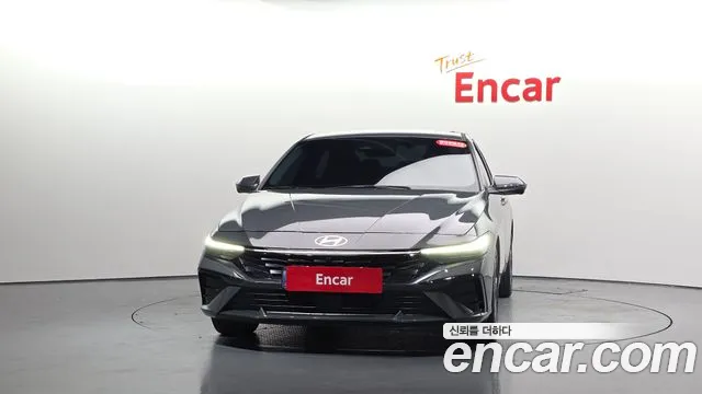 Hyundai Avante — Фото автомобиля 3