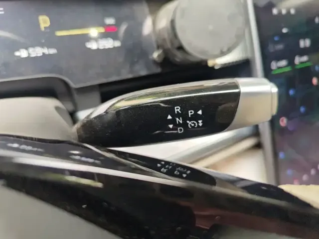 Nezha Auto Nezha S 2022 Model Extended Range 1160km RWD Medium Edition — Фото автомобиля 6