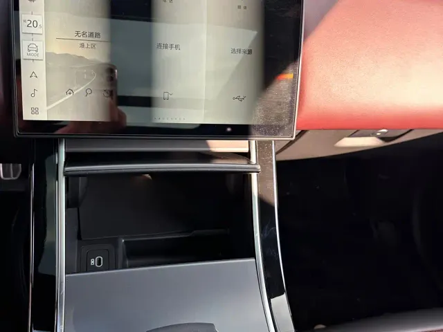 Land Rover Range Rover Velar — Фото автомобиля 18