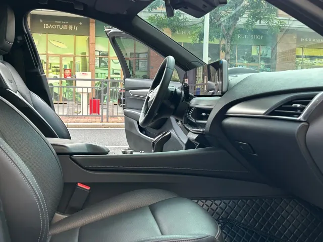 Cadillac CT5 — Фото автомобиля 18