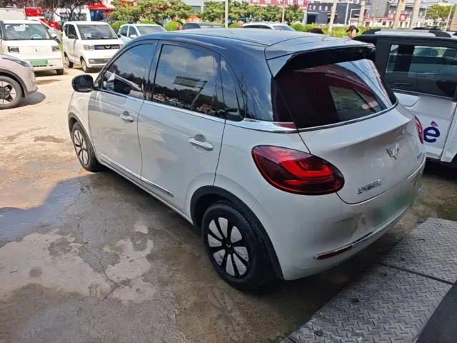 Wuling Bingo — Фото автомобиля 4