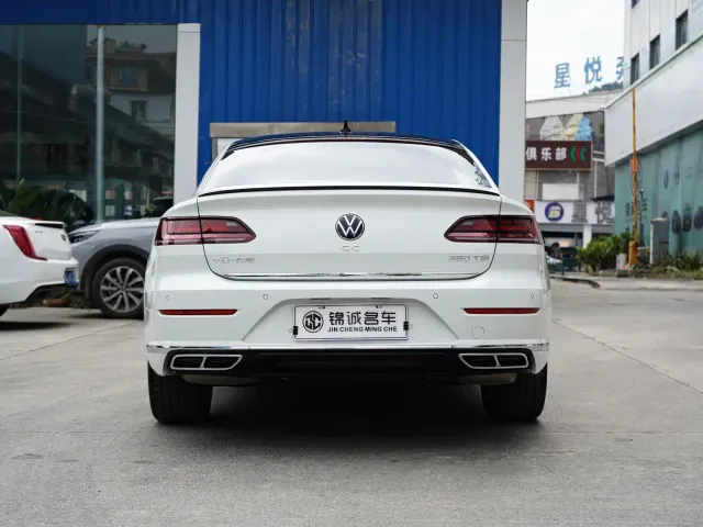 Volkswagen CC — Фото автомобиля 11