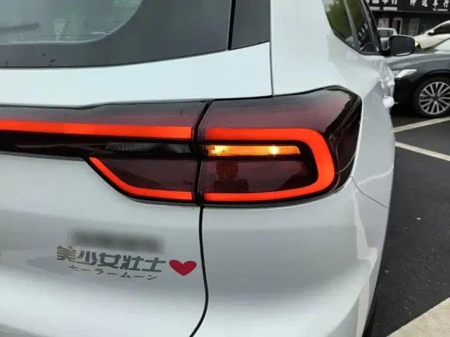 Chery Tiggo 8 — Фото автомобиля 7