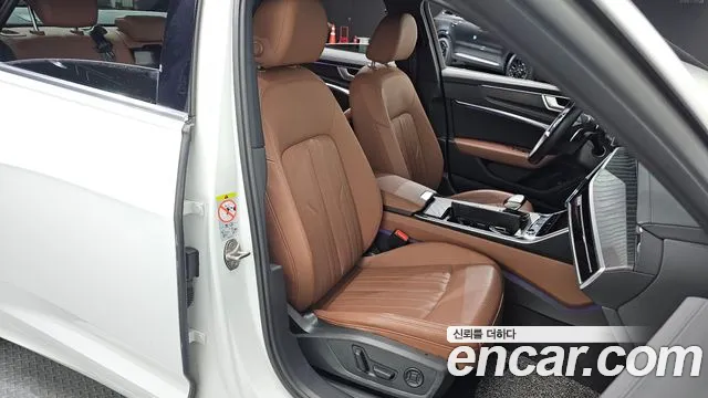 Audi A6 C8 — Фото автомобиля 16