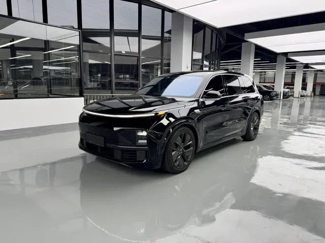 Фотография автомобиля — Li Auto L9