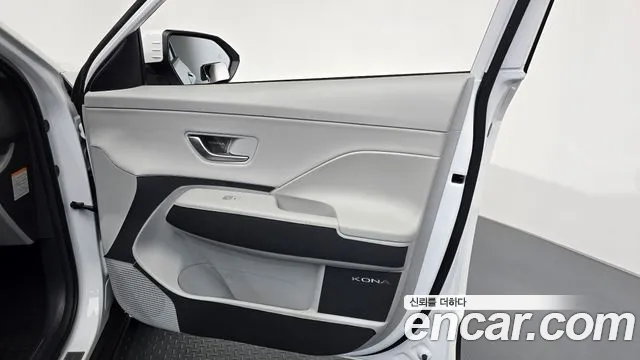 Hyundai Kona SX2 — Фото автомобиля 13