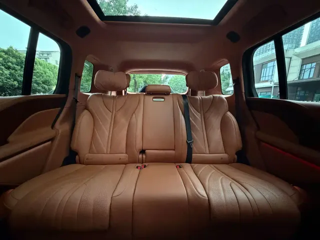 BYD U8 — Фото автомобиля 18