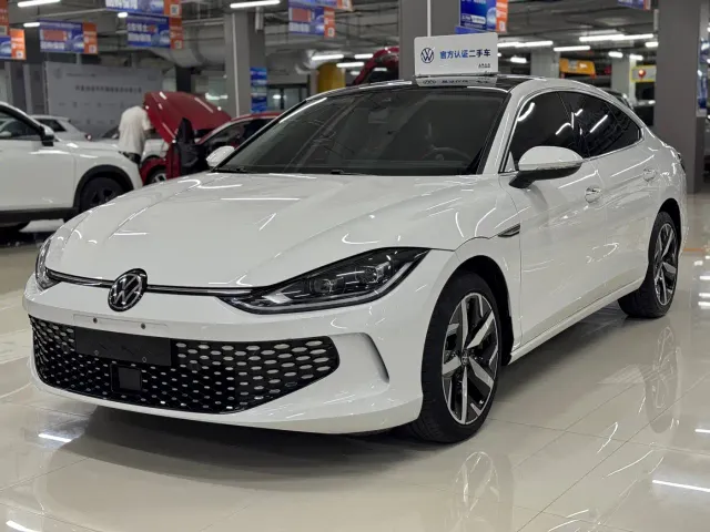 Фотография автомобиля — Volkswagen Lamando