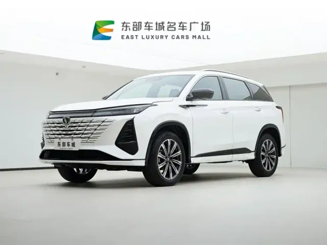 Фотография автомобиля — Changan CS75 Plus