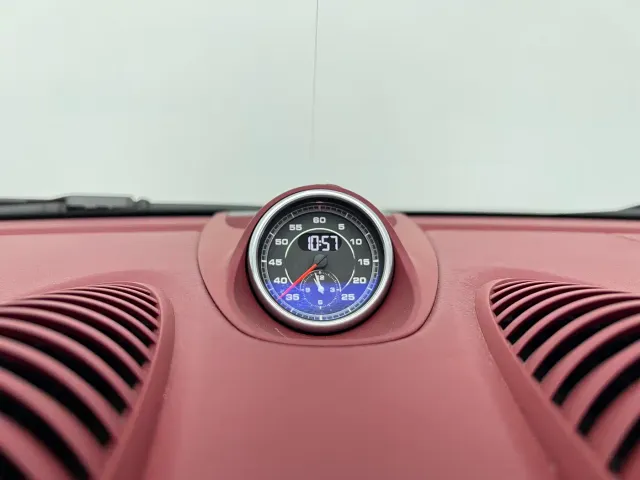 Porsche 718 — Фото автомобиля 10
