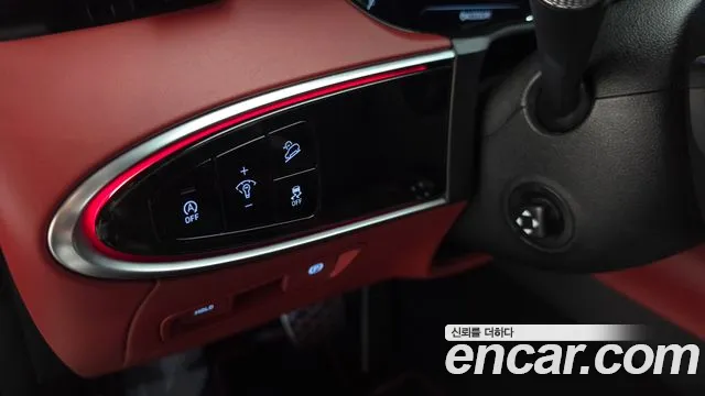 Genesis GV70 — Фото автомобиля 25