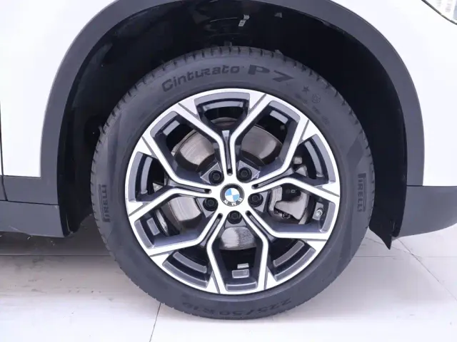 BMW X1 — Фото автомобиля 6