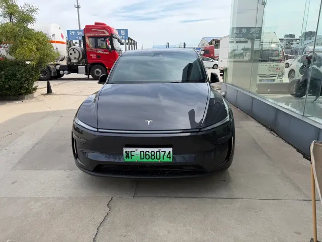 Nio EC6 — Фото автомобиля 5
