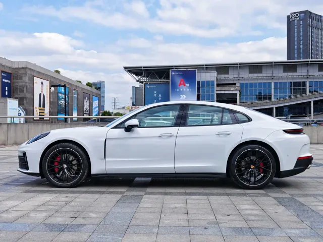 Porsche Panamera — Фото автомобиля 4