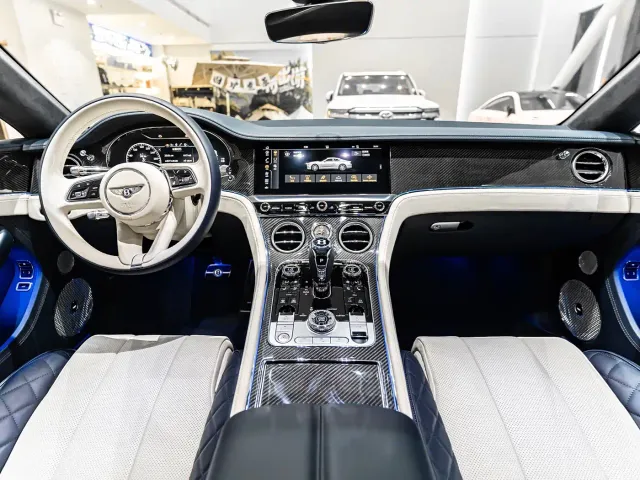 Bentley Continental — Фото автомобиля 7