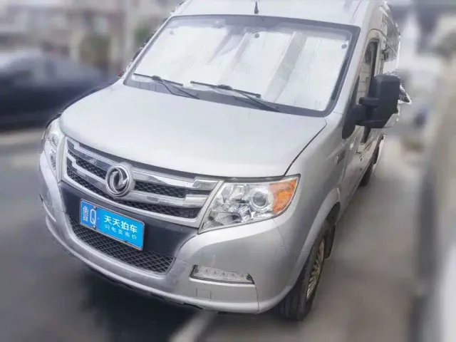 Фотография автомобиля — Dongfeng Yufeng