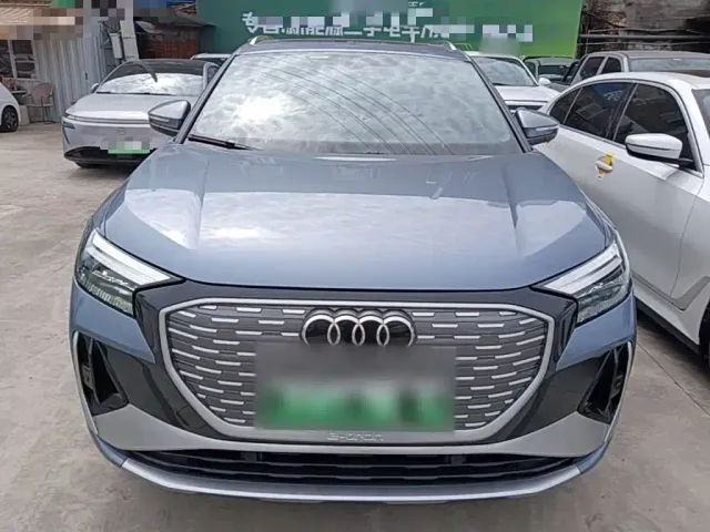Audi Q4 e-tron — Фото автомобиля 2