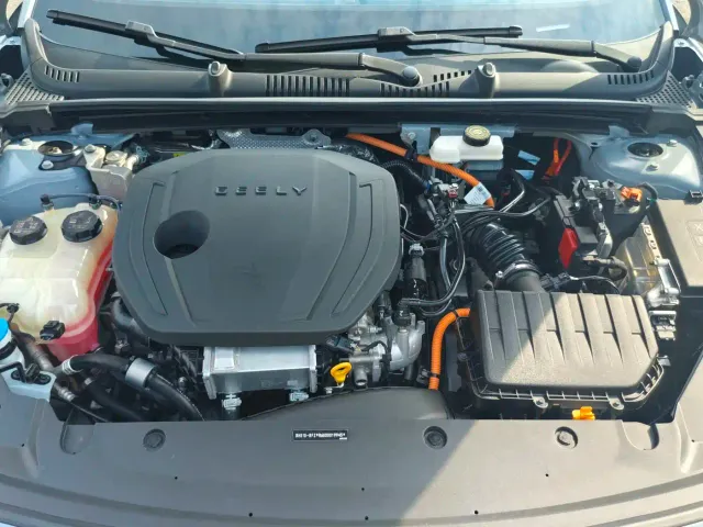 Geely Galaxy L6 — Фото автомобиля 18