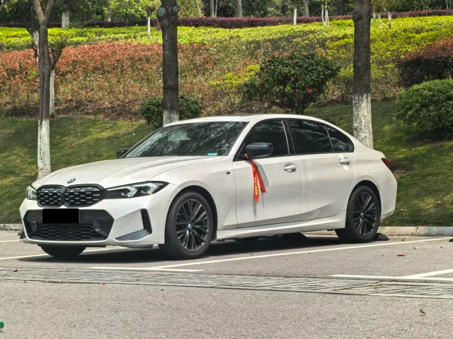Фотография автомобиля — BMW 3 Series