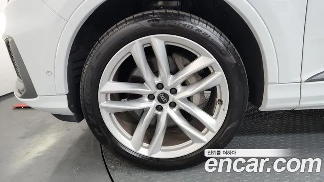 Audi Q7 45 TDI quattro Premium — Фото автомобиля 3