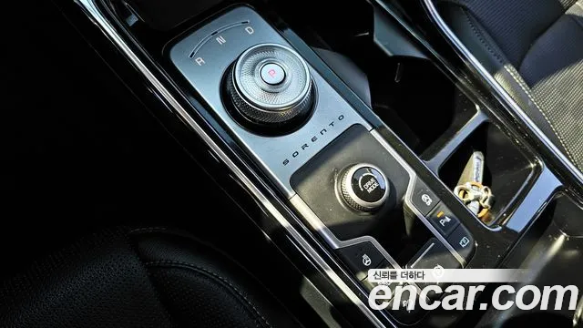 Kia Sorento Бензин 2.5T 2WD — Фото автомобиля 9