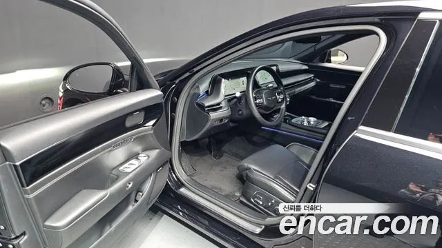Genesis G90 Бензин 3.5 турбо AWD — Фото автомобиля 10