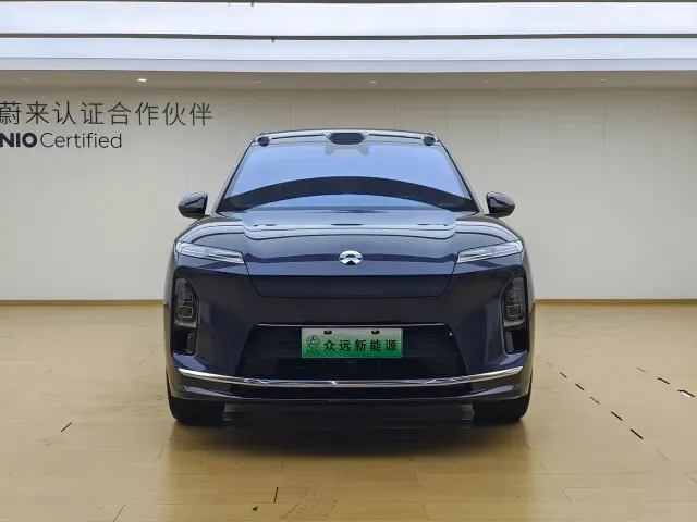 Nio ES8 — Фото автомобиля 3