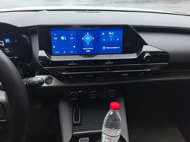Citroen C5 X — Фото автомобиля 13