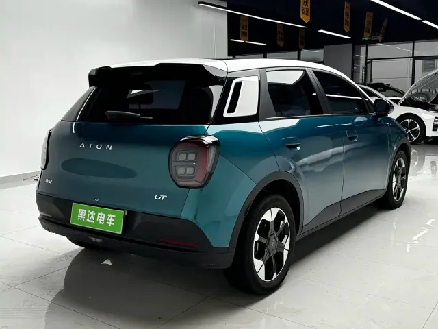 GAC Aion UT — Фото автомобиля 6
