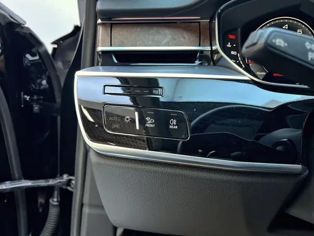 Audi A8 — Фото автомобиля 18