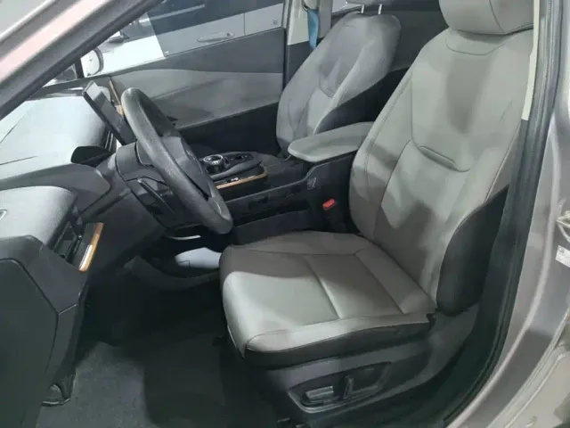 Toyota bZ3 — Фото автомобиля 14