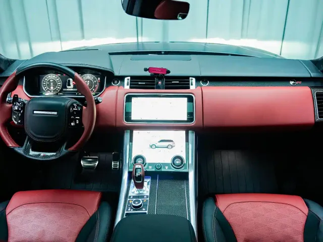 Land Rover Range Rover Sport — Фото автомобиля 10