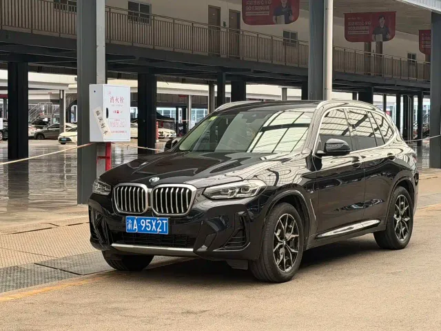 Фотография автомобиля — BMW X3