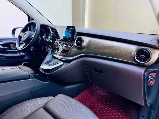 Mercedes-Benz V-Class — Фото автомобиля 9