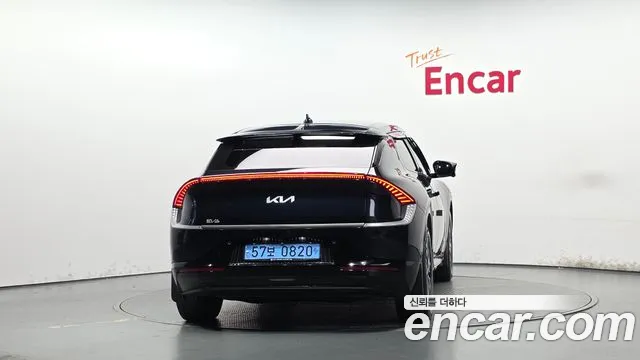 Kia EV6 — Фото автомобиля 4