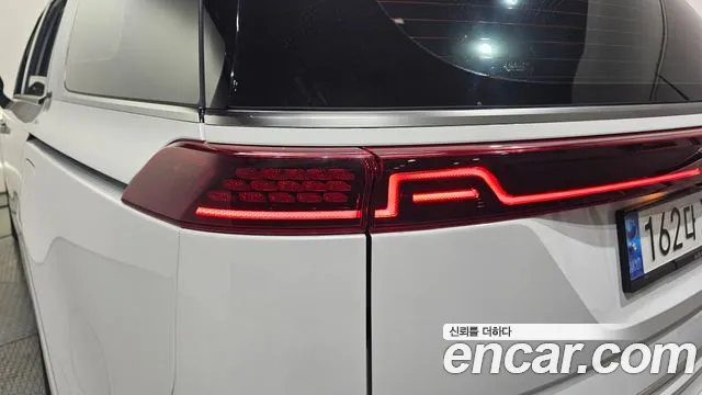 Kia Canival — Фото автомобиля 23