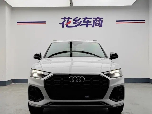 Audi Q5L — Фото автомобиля 3