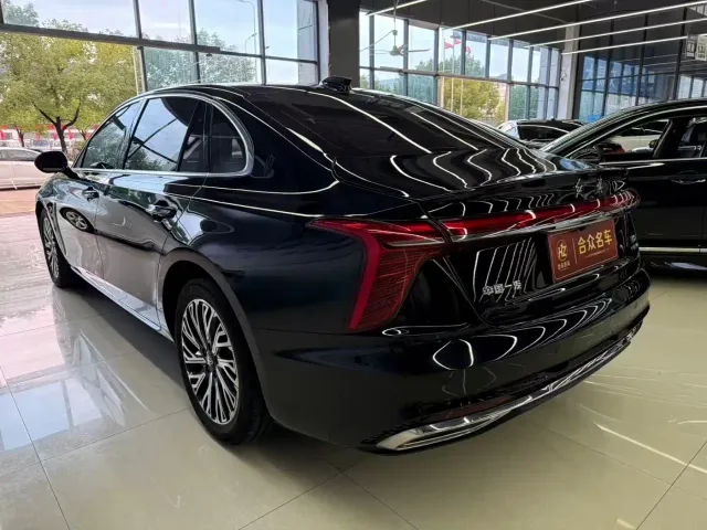 Hongqi H5 — Фото автомобиля 9