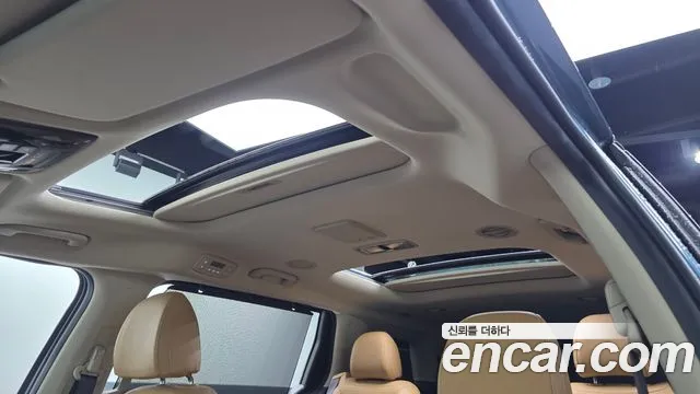 Kia Carnival 4th Gen — Фото автомобиля 17