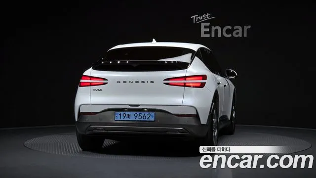 Genesis GV60 — Фото автомобиля 4