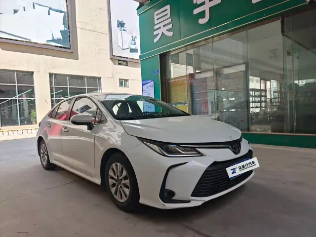 Toyota Corolla — Фото автомобиля 3