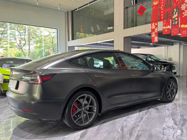 Tesla Model 3 2022 Performance High-Performance AWD — Фото автомобиля 4